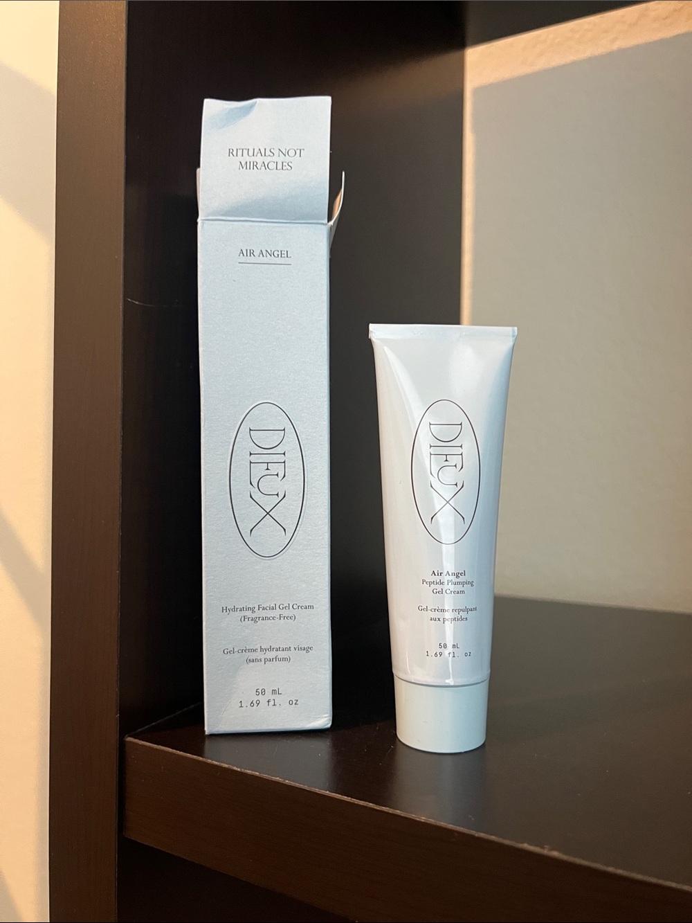 Dieux Air Angel Hydrating Facial Gel Cream — Light Blue
